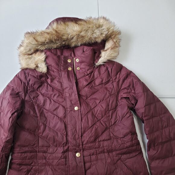 Talbots Coat Womens Small Petite Burgundy Down Puffer Quilted Hood Faux Fur Trim - Picture 3 of 10